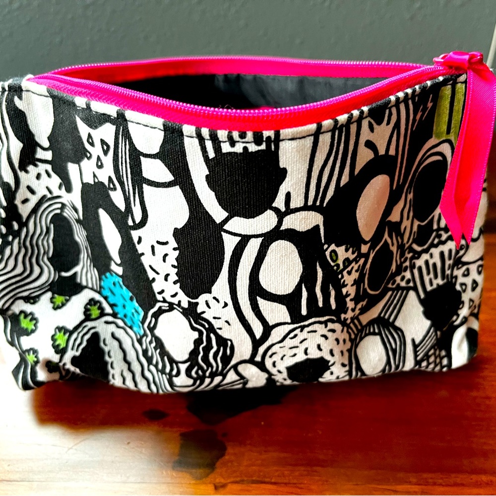 IPSY Cosmetic Bag Small Handbag Illustrated Clutch